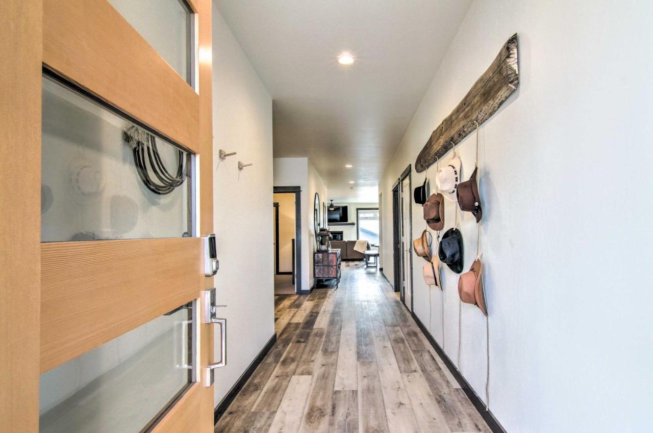 Modern Bozeman Family Townhome With Hot Tub! 외부 사진