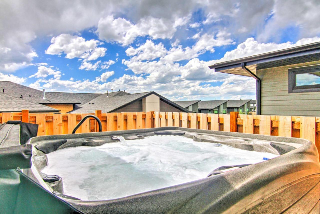 Modern Bozeman Family Townhome With Hot Tub! 외부 사진